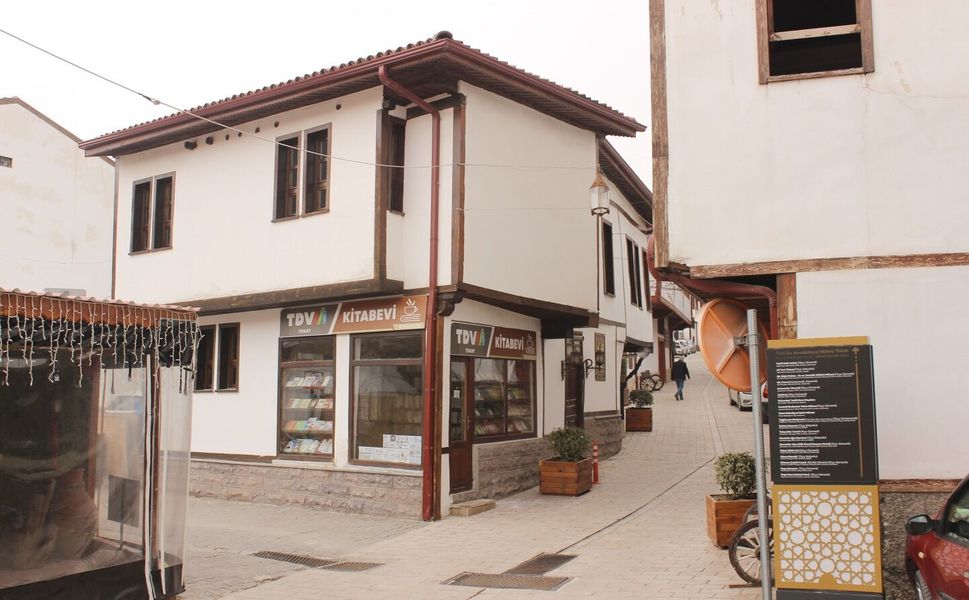 Tokat’ta Kitap ve Kültür Buluşması: TDV Kitabevi Okurları Bekliyor