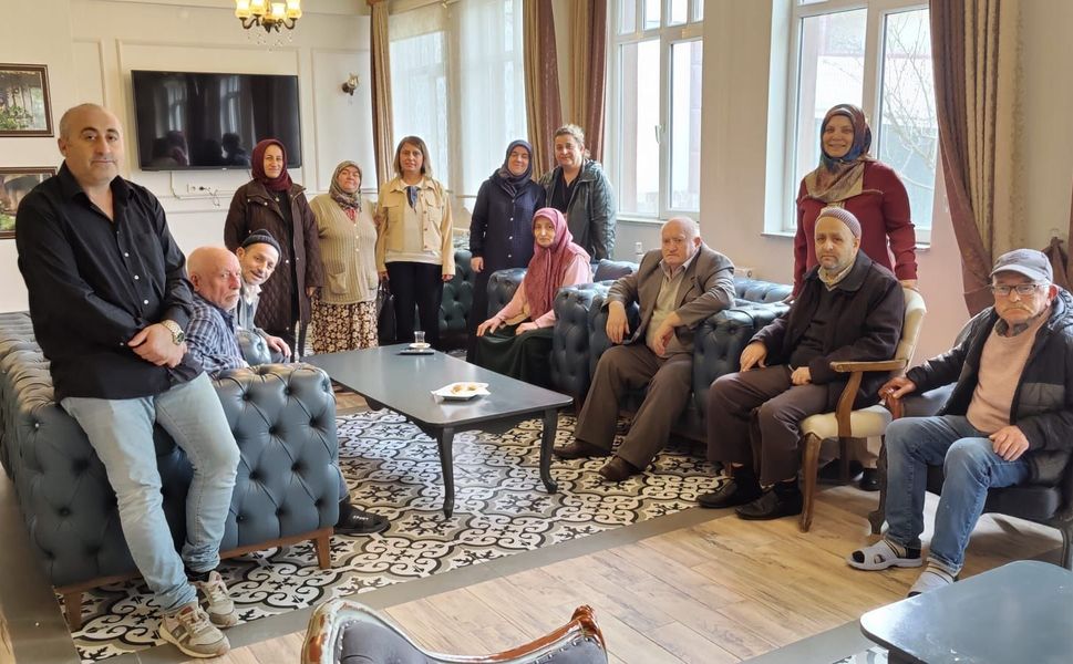 Erbaa Devlet Hastanesi’nden Anlamlı Ziyaret: "Büyüklerimiz Baş Tacımız"