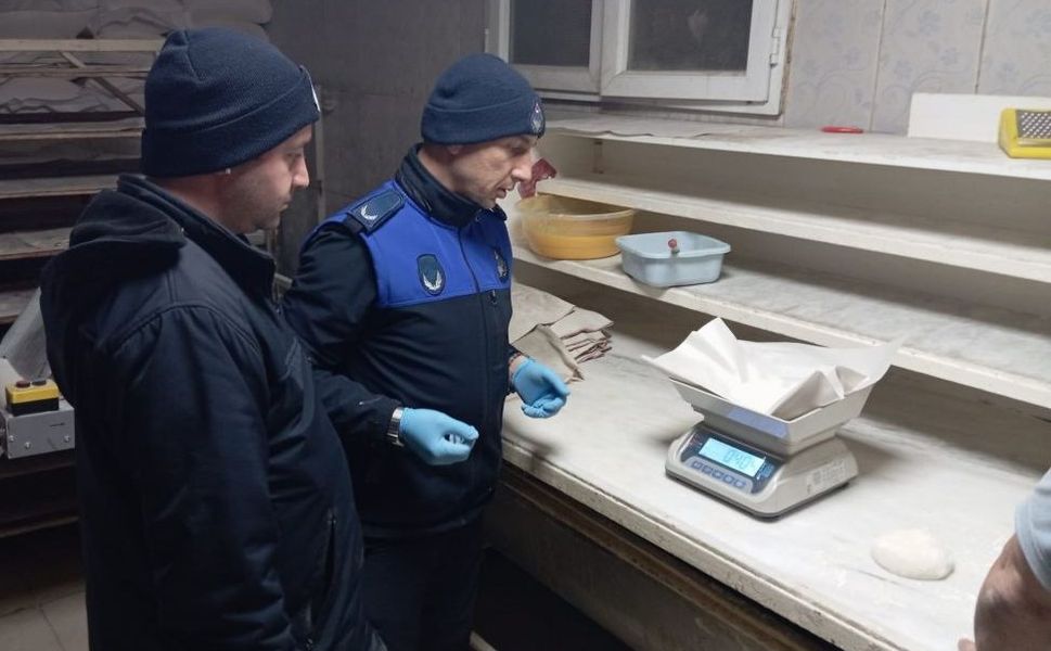 Erbaa’da Pide Denetimi: Gramaj ve Hijyen Kontrol Edildi