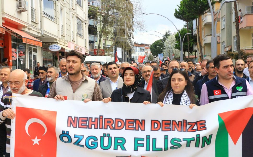 Erbaa`da Gazze Ve Doğu Türkistan’a Destek Yürüyüşü