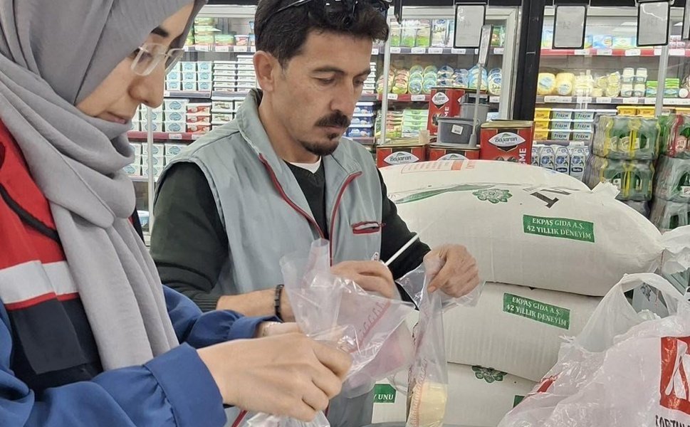 Erbaa’da "Süt" Denetimi: Okul ve Hastaneler Mercek Altına Alındı!