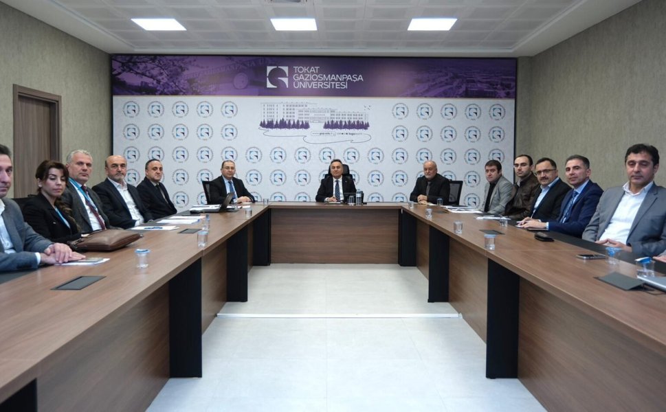 TOGÜ’de Mesleki Eğitim Masaya Yatırıldı: Rektör Yılmaz’dan "Kalite ve İş Birliği" Vurgusu!
