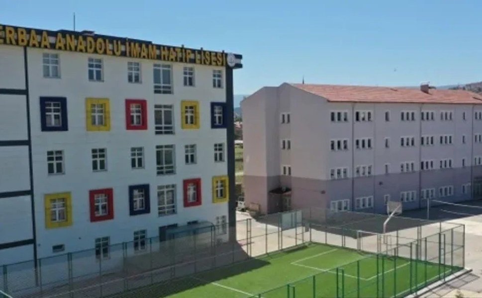 Erbaa Anadolu İmam Hatip Lisesi Yarım Asrı Devirdi: 50. Yıl Gururu!