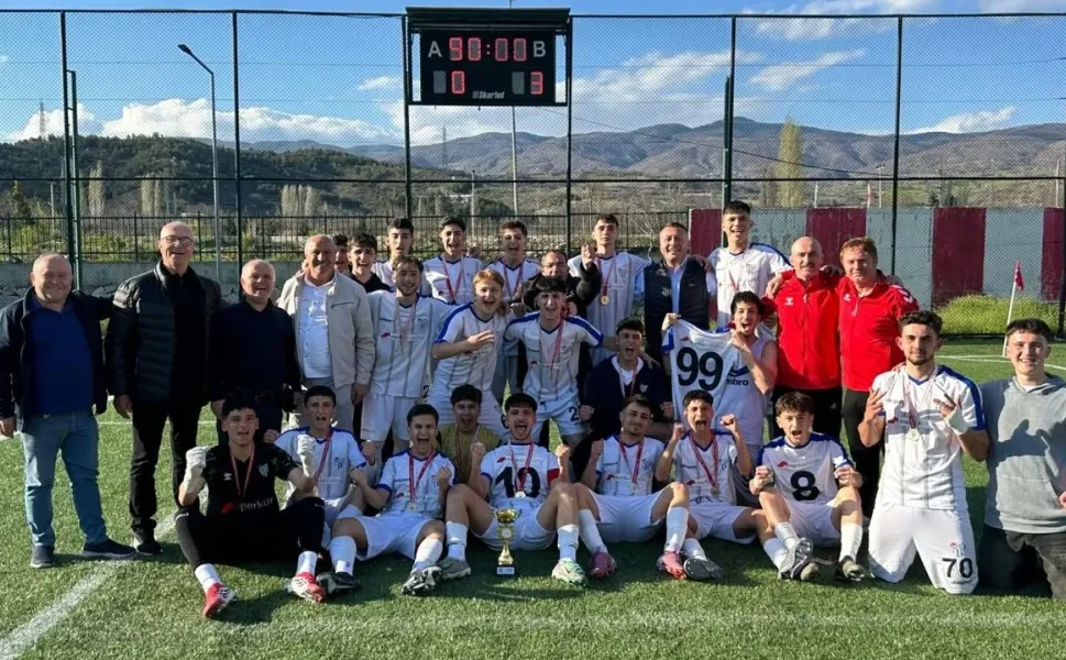 Merkür Jet Erbaaspor U18 Ligi’nde Tokat Şampiyonu