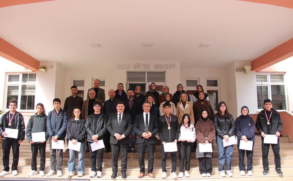 Tokat’ta "Gönüllerin Dili" Yarıştı: Yunus Emre Okumaları Finali Tamamlandı!