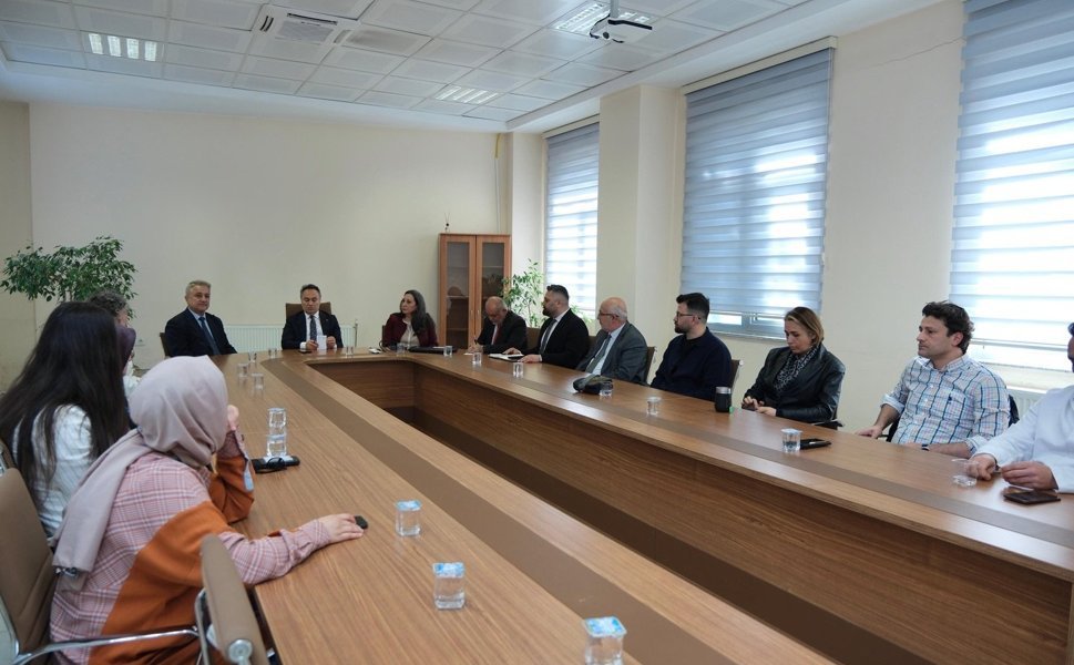 TOGÜ Diş Hekimliği Fakültesi’nde Akademik Şahlanış: Rektör Yılmaz’dan Gelişim Vizyonu!