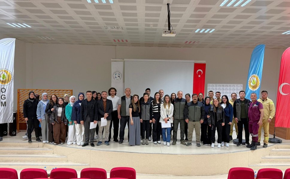Erbaa’da Yeşil Vatan Savunması: Üniversiteli Gençlere "Orman Yangını" Eğitimi!