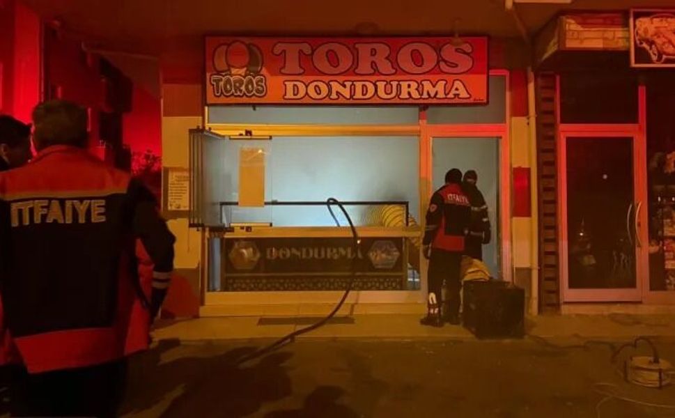 Erbaa'da Dondurma Dükkânında Yangın