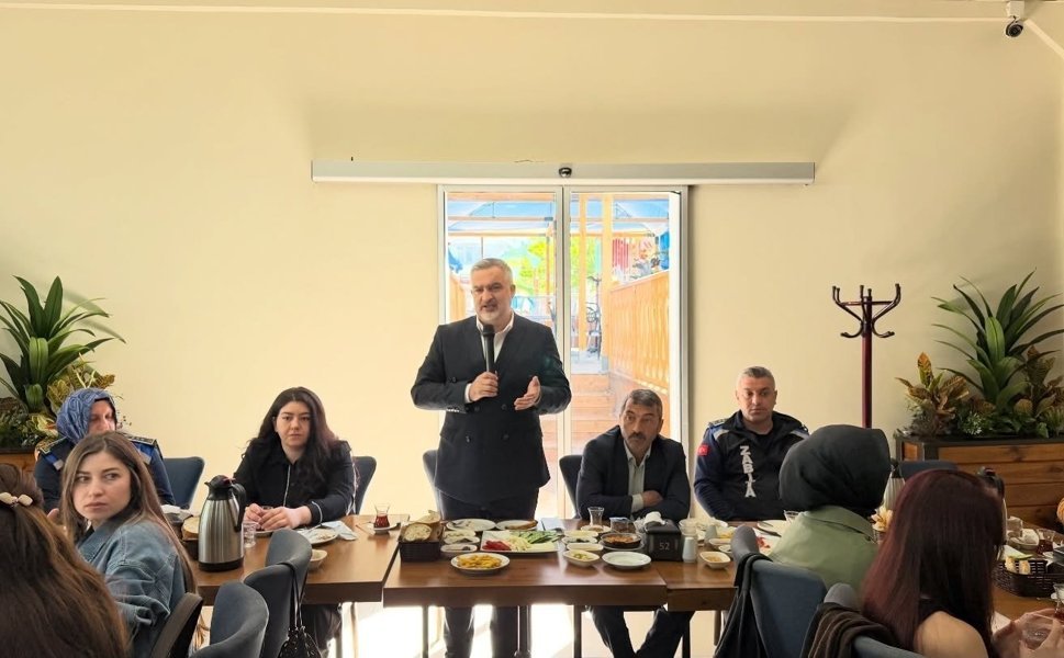 Başkan Tepebaşı Kadın Esnafıyla Buluştu!