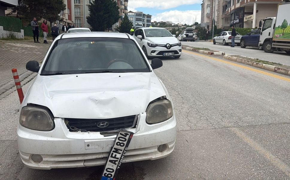 Tokat’ta Otomobilin Çarptığı Kadın, Ağır Yaralandı; Sürücü Alkollü Çıktı
