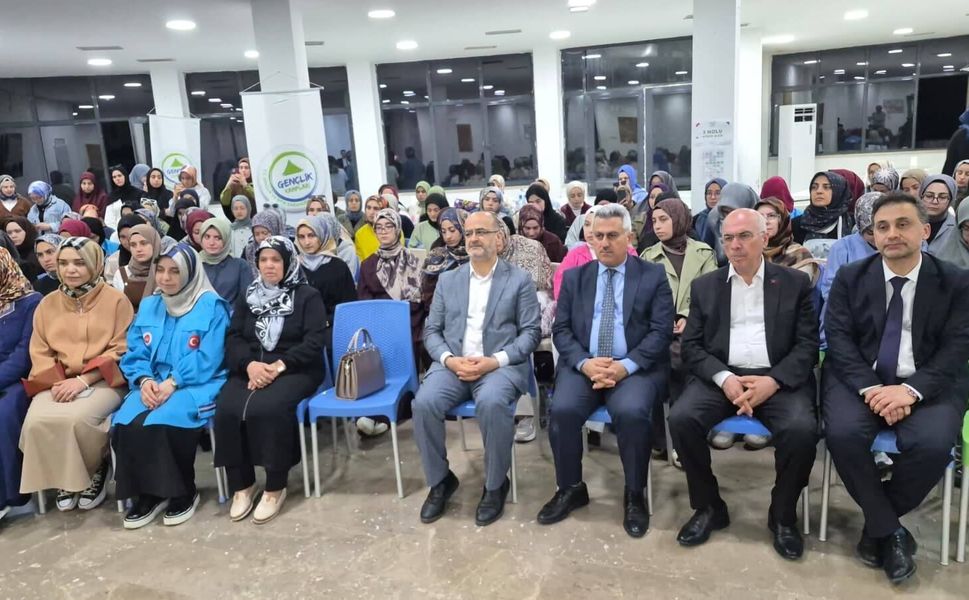 Erbaalı Gençler Mersin’de Düzenlenen Gençlik Kampına Katıldı