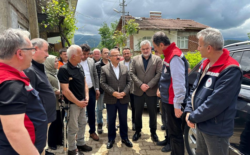 Tokat Milletvekili Beyazıt Sel Bölgesinde İncelemelerde Bulundu