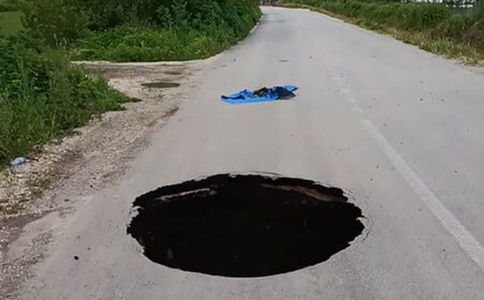 Tokat'ta Sağanak Nedeniyle Yol Çöktü