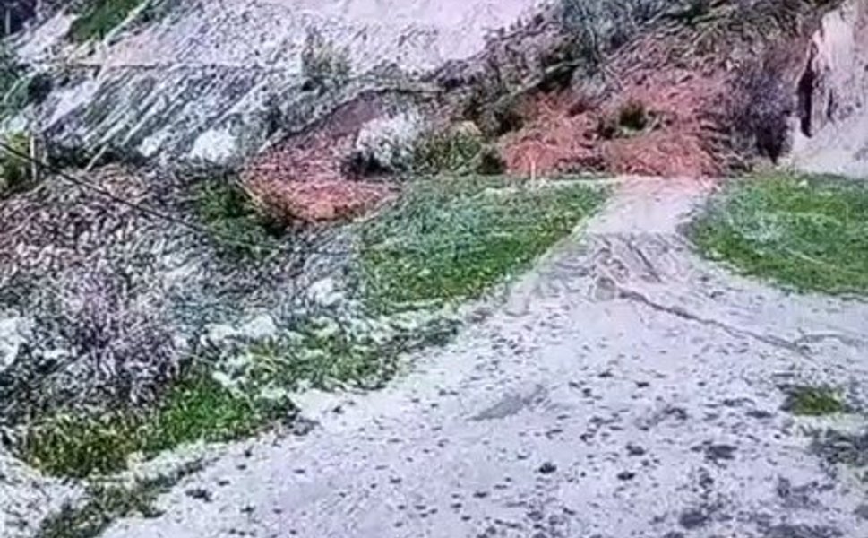 Tokat’ta Toprak Kayması Kamerada