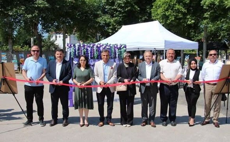 Erbaa’da Sanat Rüzgârı: Hacı Fatma Uslu Ortaokulu’ndan Yıl Sonu Sergisi!