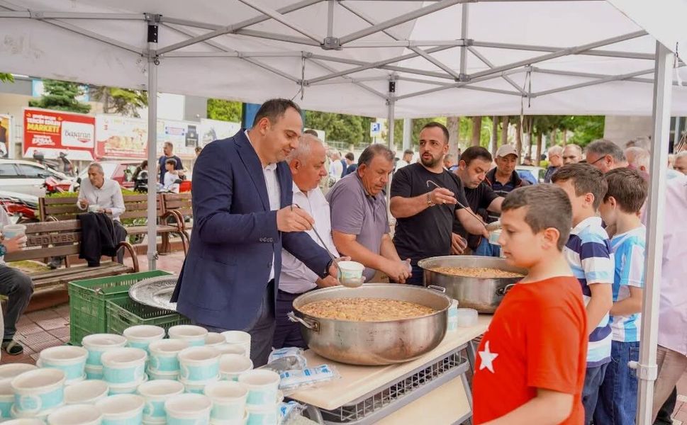 Erbaa'da Muharrem Ayı Bereketi: Vatandaşlara Aşure İkram Edildi