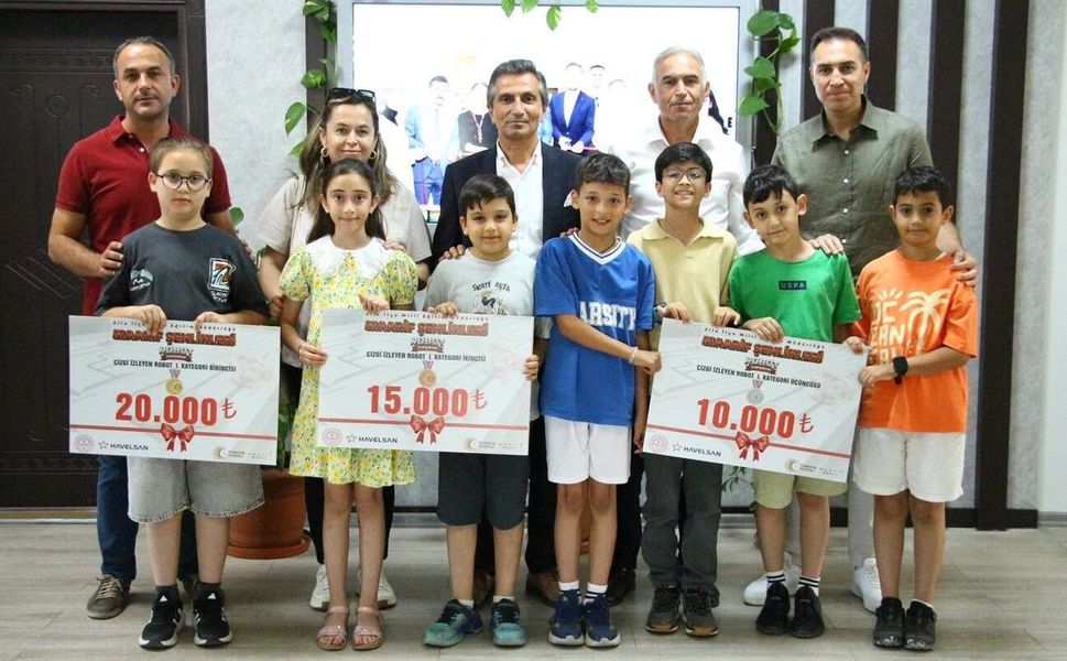 Zile’de Robotik Yarışmasına Fevzi Çakmak İlkokulu Damgası!