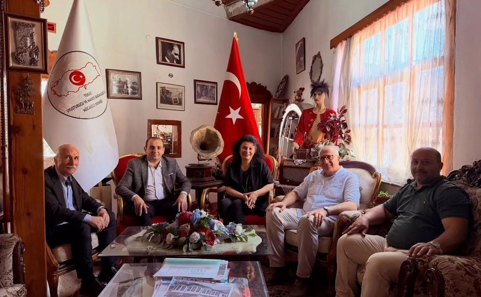 AK Parti Tokat İl Başkanlığından Bağımlılıkla Mücadele Derneğine Ziyaret
