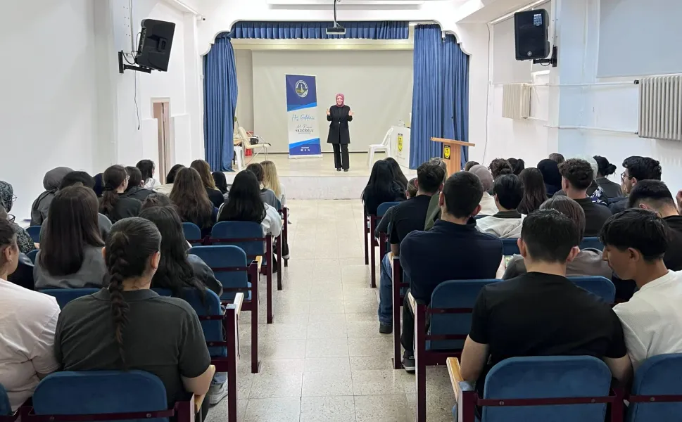 Tokat Belediyesi’nden Gençlere Büyük Destek: 23 Lisede "Sınav Kaygısı Ve Stres Yönetimi" Semineri