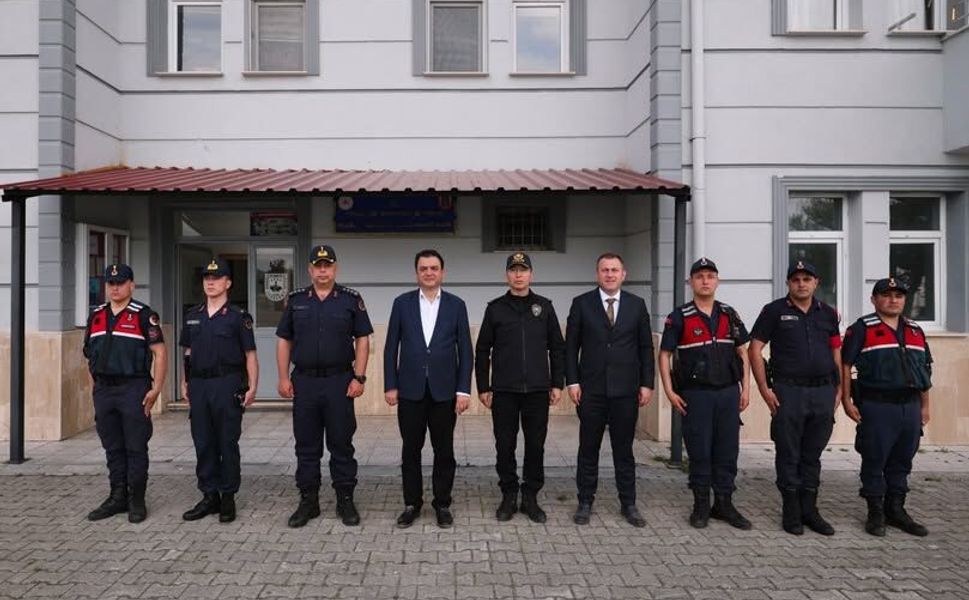 Vali Abdullah Köklü’den Keçeci Jandarma Karakolu’na Ziyaret