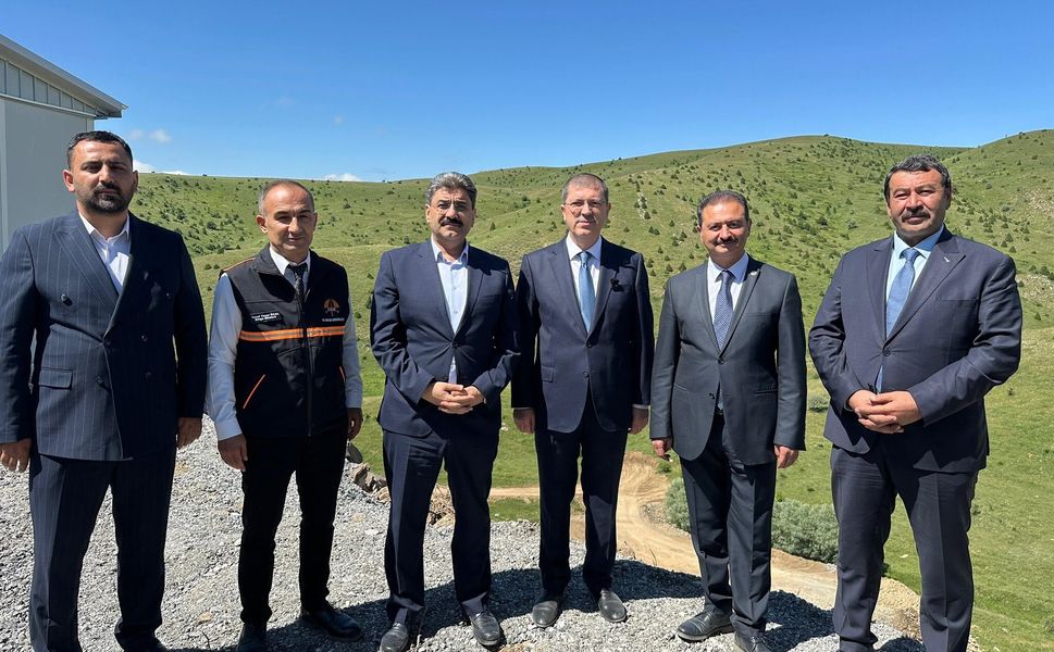 Milletvekilleri Aldemir ve Arslan, Çamlıbel Tüneli İnşaat Alanında İncelemelerde Bulundu