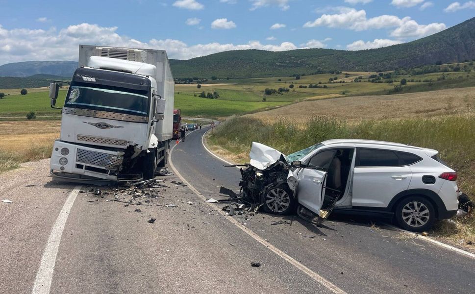 Tokat’ta Trafik Kazası; 4 Yaralı