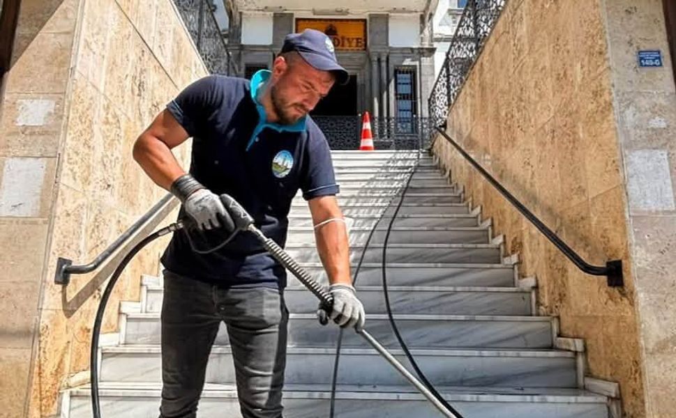 1800 Yıllık Mirasa Titiz Dokunuş: Ayvaz Parkı Temizlendi