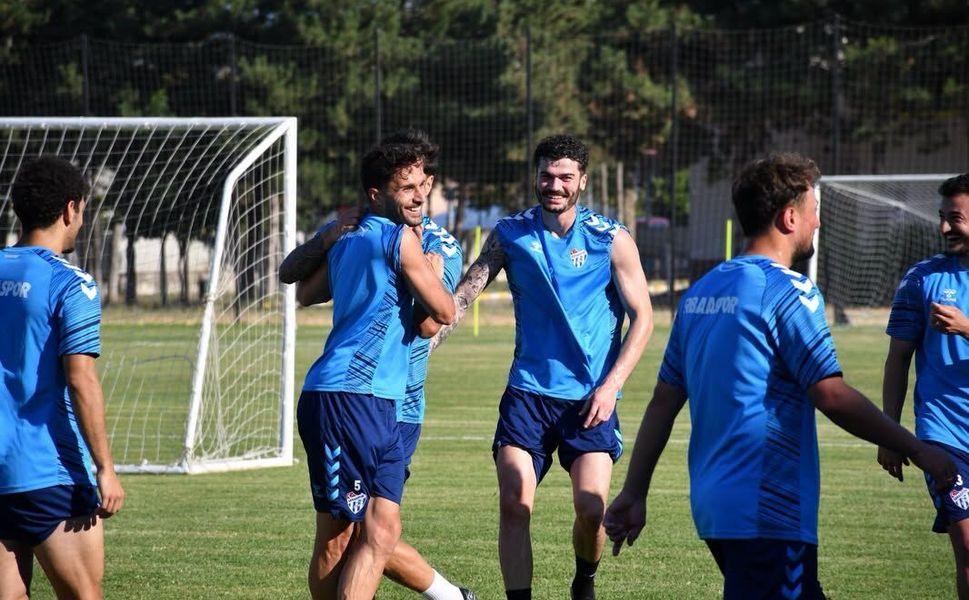 Erbaaspor’da Yeni Sezon Mesaisi: Hazırlıklar Çift Antrenmanla Sürüyor