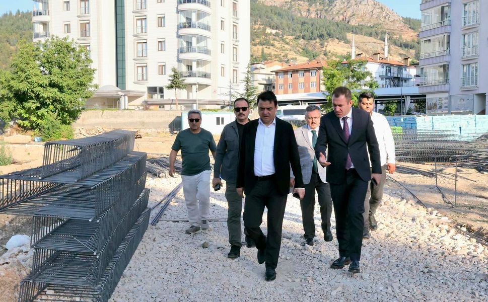 Vali Köklü’den Okul İnşaatlarına İncelemede Bulundu