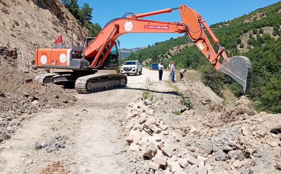 Tokat İl Özel İdaresi’nden Reşadiye ve Zile’de Yoğun Saha Mesaisi