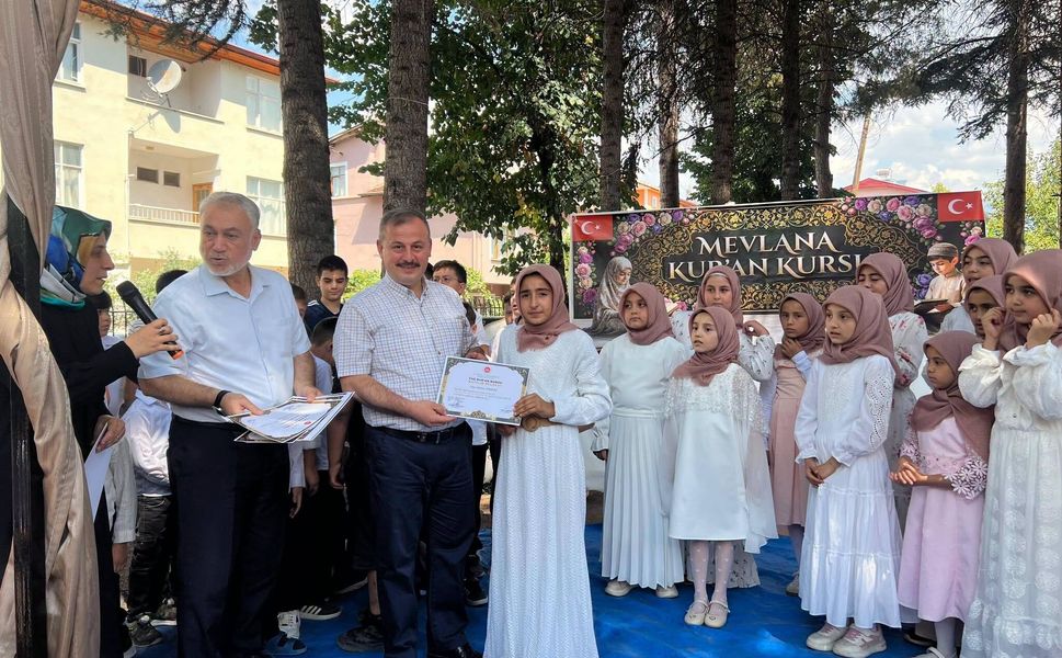 Niksar’da Yaz Kur’an Kursları Kapanış Programı Coşkuyla Gerçekleştirildi