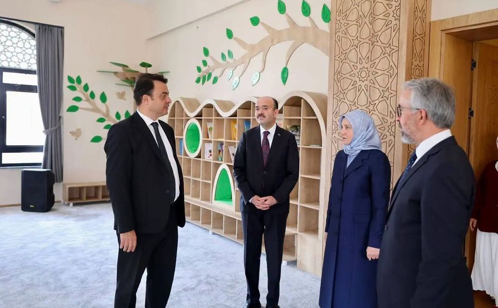 Vali Abdullah Köklü ve Bakan Yardımcısı Adil Çalışkan’dan Güneşli Çocuk Akademisi’ne Ziyaret