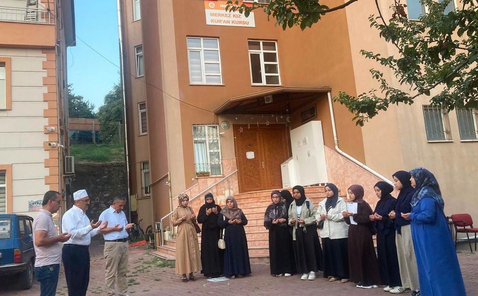 Erbaa’da Hafızlar Dualarla Sınava Uğurlandı