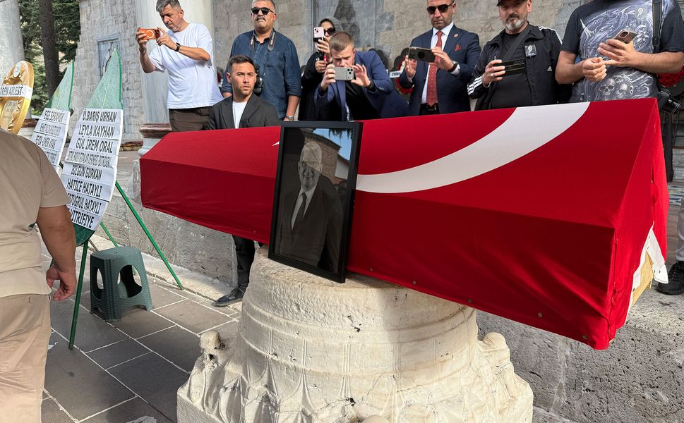 Eski Tokat Milletvekili Diren, Son Yolculuğuna Uğurlandı