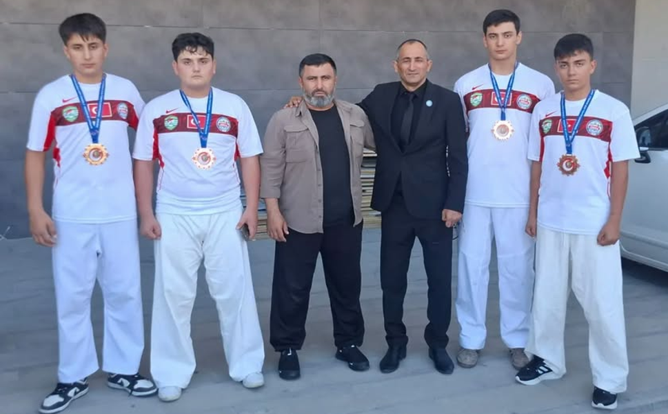 Erbaalı Sporculardan Türkiye Şampiyonası'nda Büyük Başarı: Dünya Şampiyonası Kotasını Aldılar
