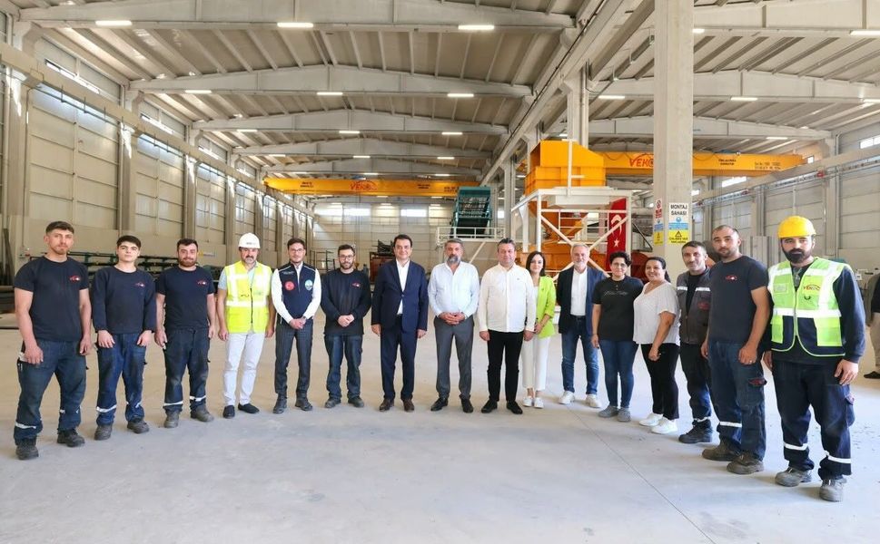 Vali Köklü ve Başkan Yazıcıoğlu’ndan OSB’de Üretim Tesisine Ziyaret