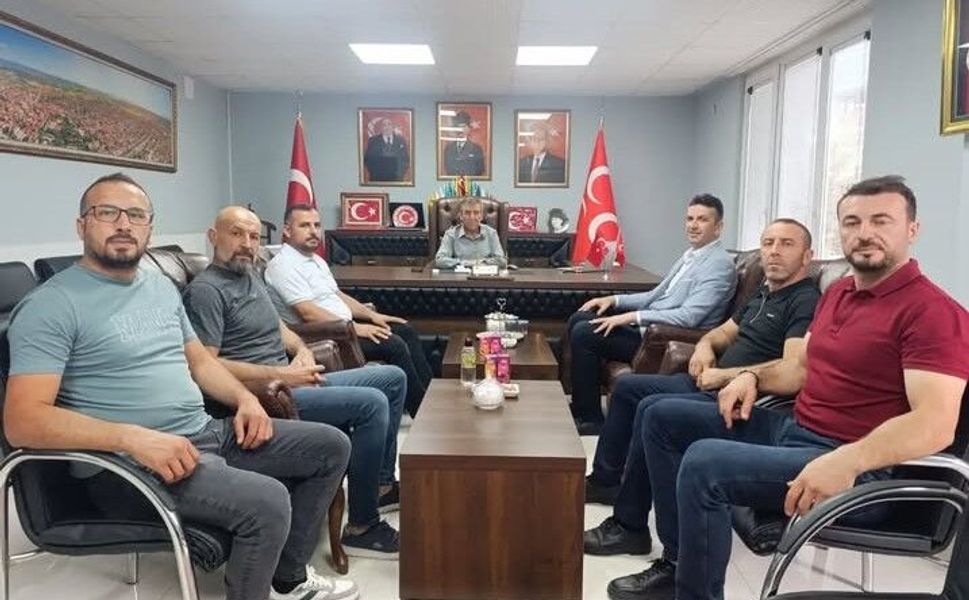 Erbaa Esnaf Ve Sanatkarlar Odası’ndan Mhp İlçe Başkanı Cemal Kale’ye Ziyaret