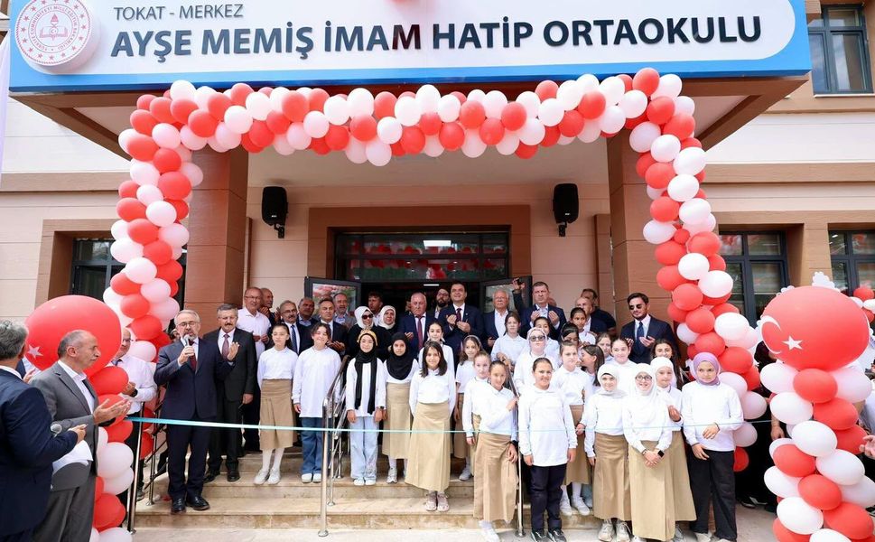 Tokat’ta Hayırsever İş İnsanından Eğitime Destek: Ayşe Memiş İmam Hatip Ortaokulu Açıldı