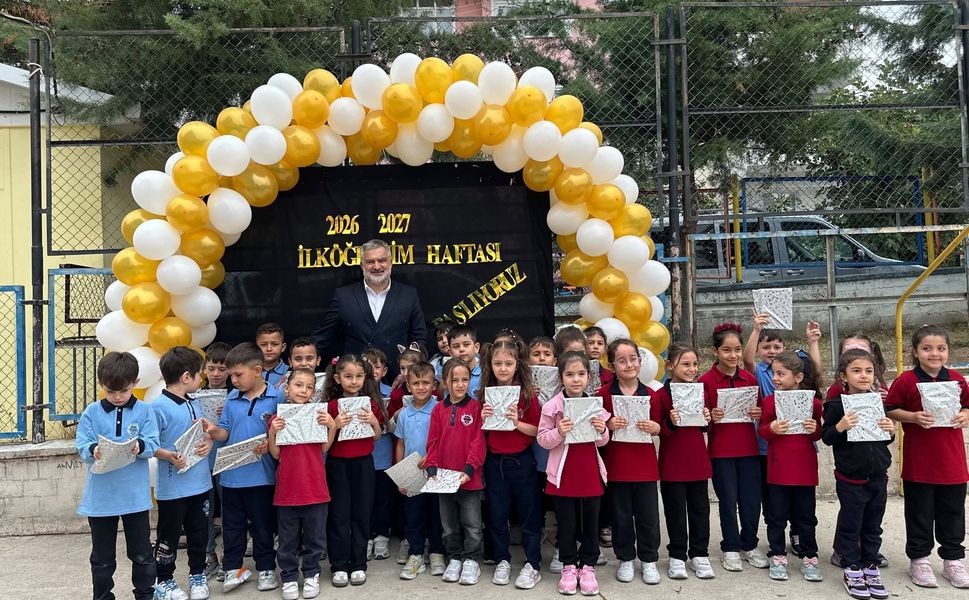Niksar Belediye Başkanı Tepebaşı Miniklerin Okul Heyecanına Ortak Oldu