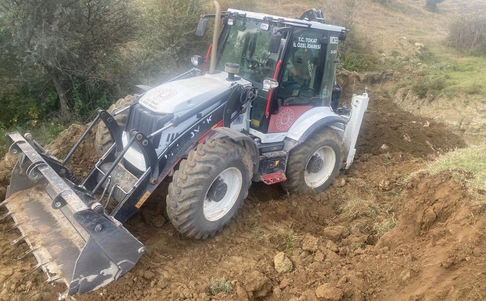 Tokat İl Özel İdaresi’nden Köylerde Altyapı Ve Ulaşım Seferberliği