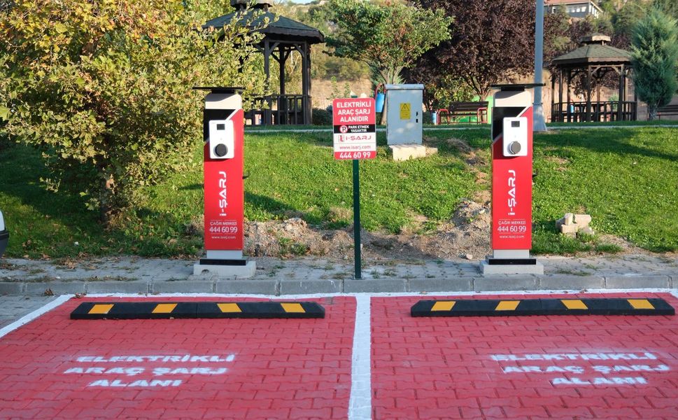 TOGÜ Taşlıçiftlik Kampüsü’nde Elektrikli Araç Şarj İstasyonları Hizmete Girdi