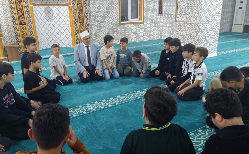 Erbaa’da Diyanet Gençlik Merkezleri Gençlerin Manevi Rehberi Olmaya Devam Ediyor
