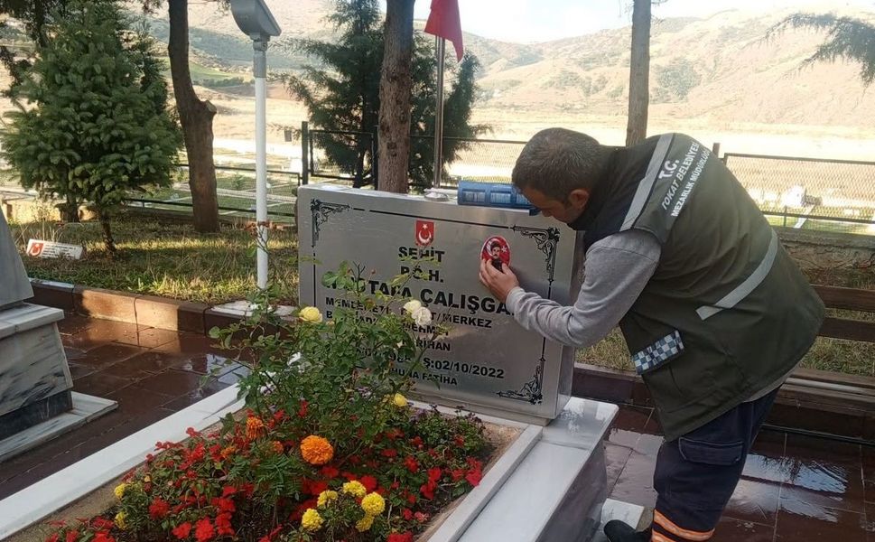 Tokat Belediyesi Erenler Şehitliği’nde Bakım ve Temizlik Çalışması Gerçekleştirdi