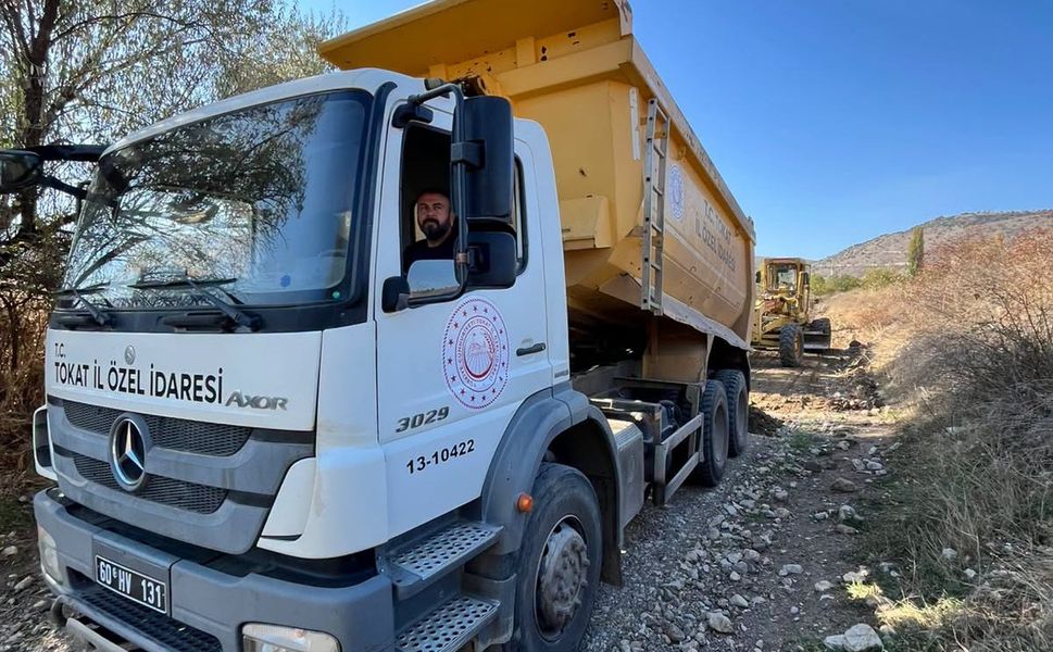 Tokat İl Özel İdaresi Zile'de Sahada: Köylerin Altyapı ve Yol Sorunları Çözülüyor