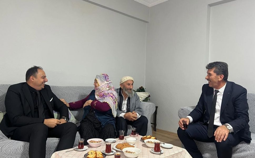 Kaymakam Dr. Remzi Demir’den Yaşlılar Haftası’nda Ziyaret