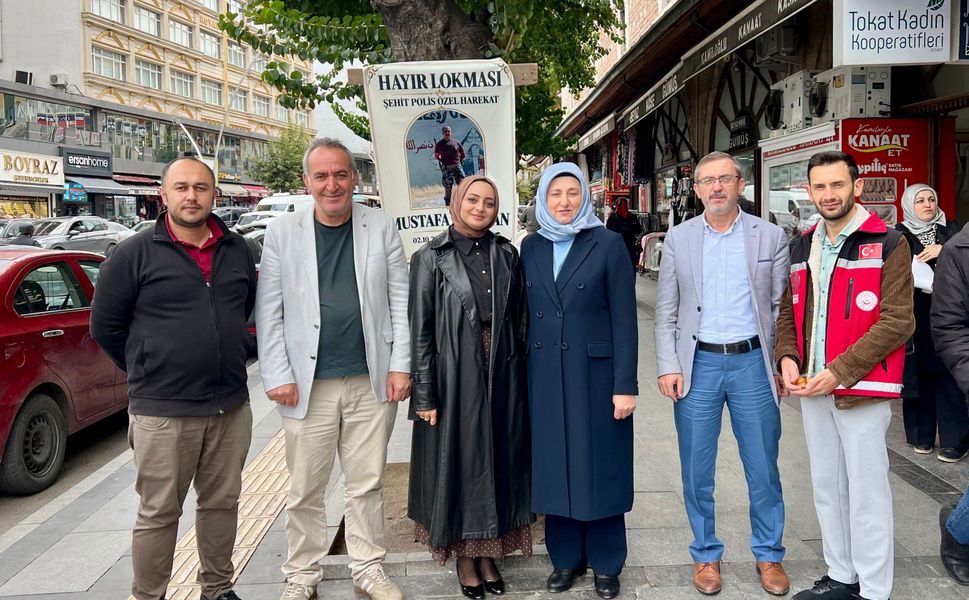 Tokat’ta Vefa Buluşması: Şehit Özel Harekat Polisi Mustafa Çalışgan Anısına Lokma Dağıtıldı
