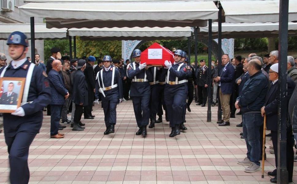 Kaymakam Dr. Demir, Emekli Uzman Jandarma Kamil Doruk’un Cenaze Törenine Katıldı