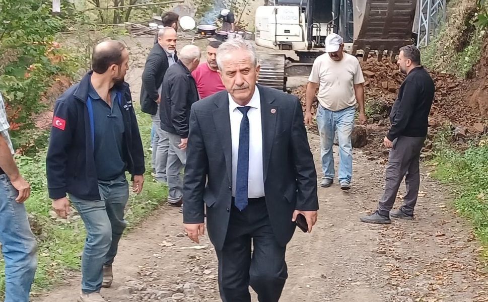Başkan Hünerci Kelcenli Mezrası’ndaki Yol Çalışmalarını İnceledi