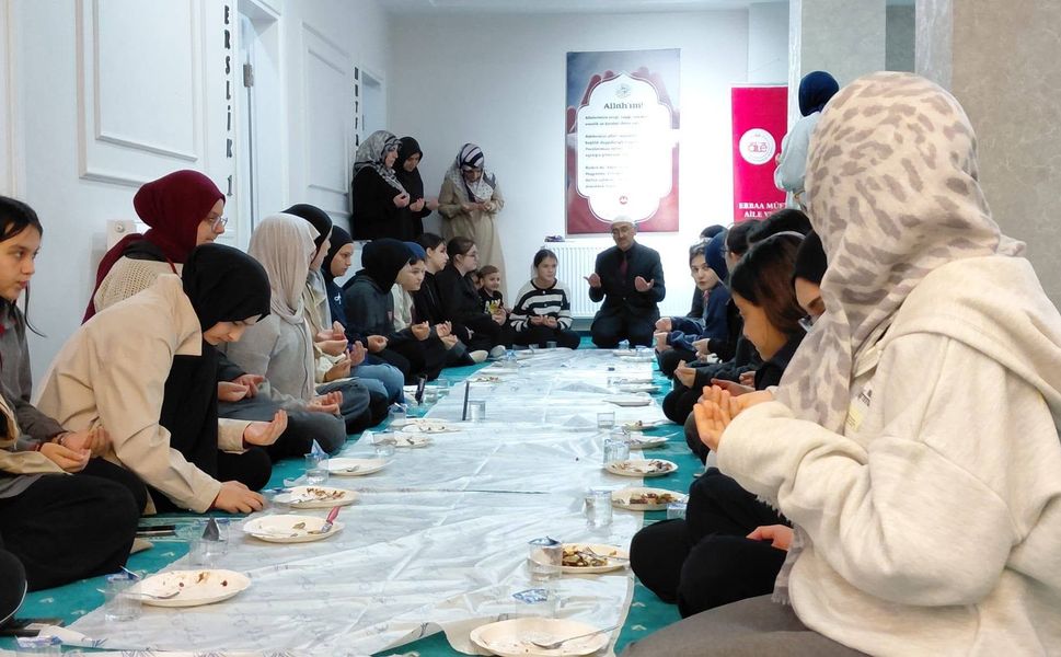Erbaa’da Gençlik Merkezi’nde Liseliler İçin Program Düzenlendi