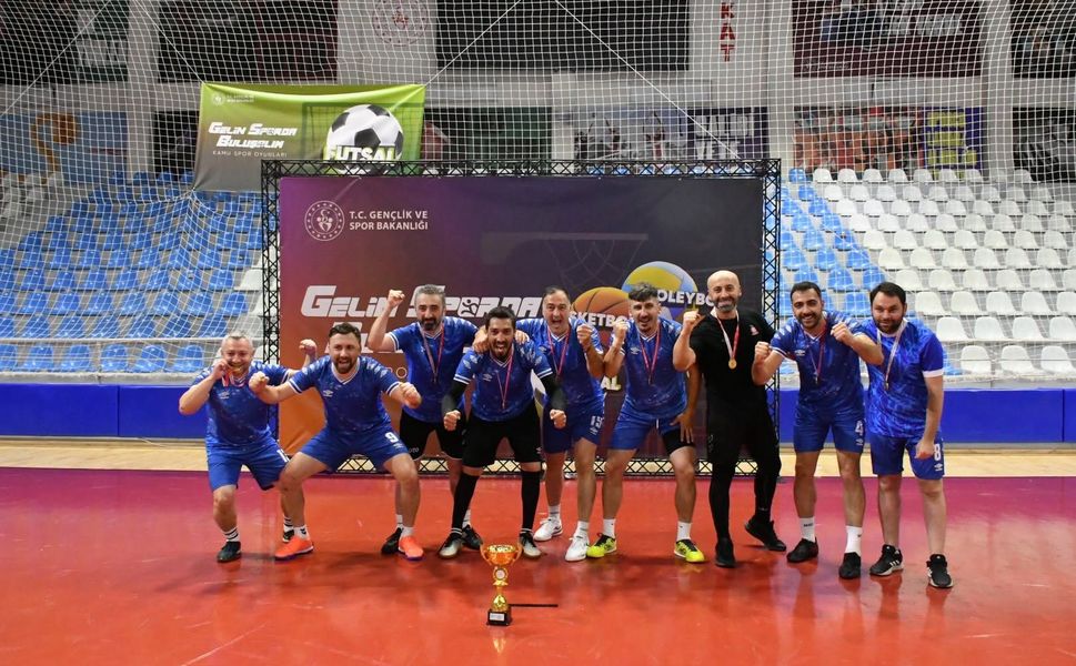 Futsalda Şampiyon Tokat Gençlik Ve Spor İl Müdürlüğü! Samsun Bileti Kapıldı